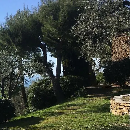 Della Pietra Villa *