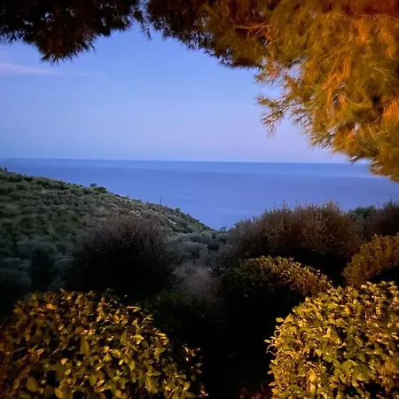 Della Pietra Villa *