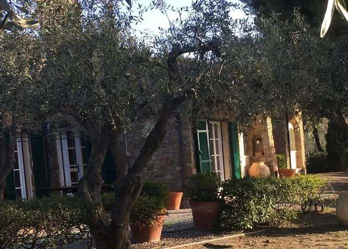 Della Pietra Villa