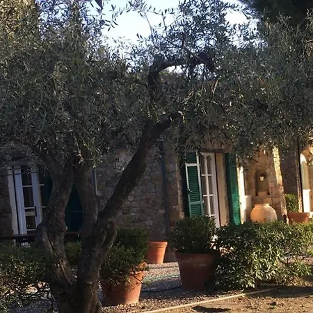 Della Pietra Villa