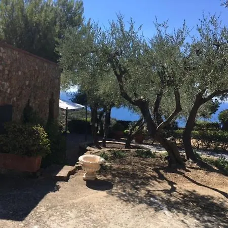 Βίλα Della Pietra *