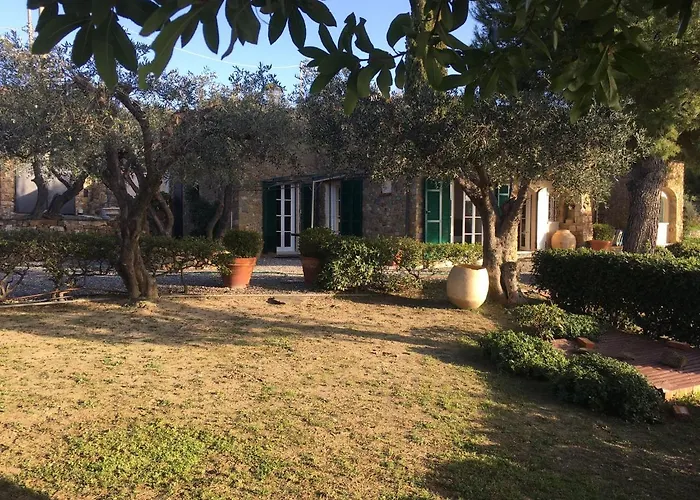 Della Pietra Villa *