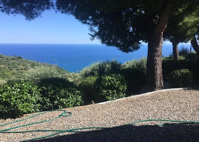 Della Pietra Βίλα Poggi