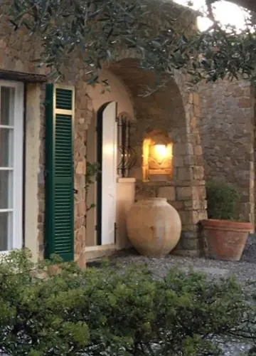 Villa Della Pietra *